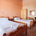 Luisa Hotel